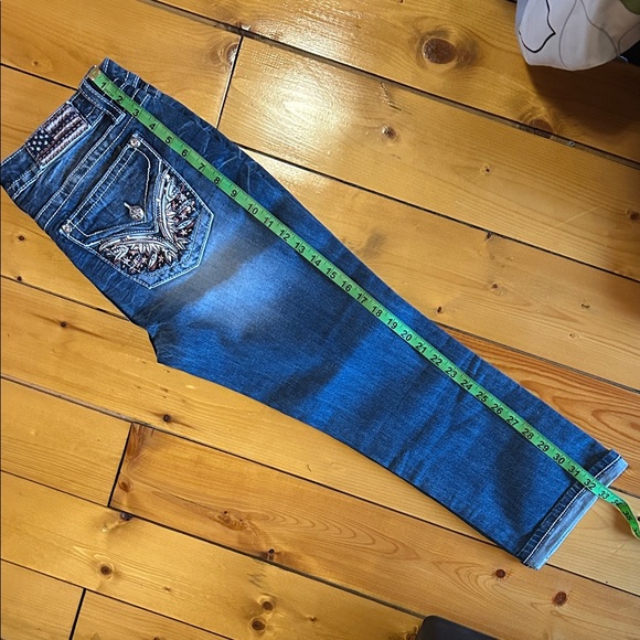 Miss Me Faded Blue Capri Jeans - Picture 10 of 12